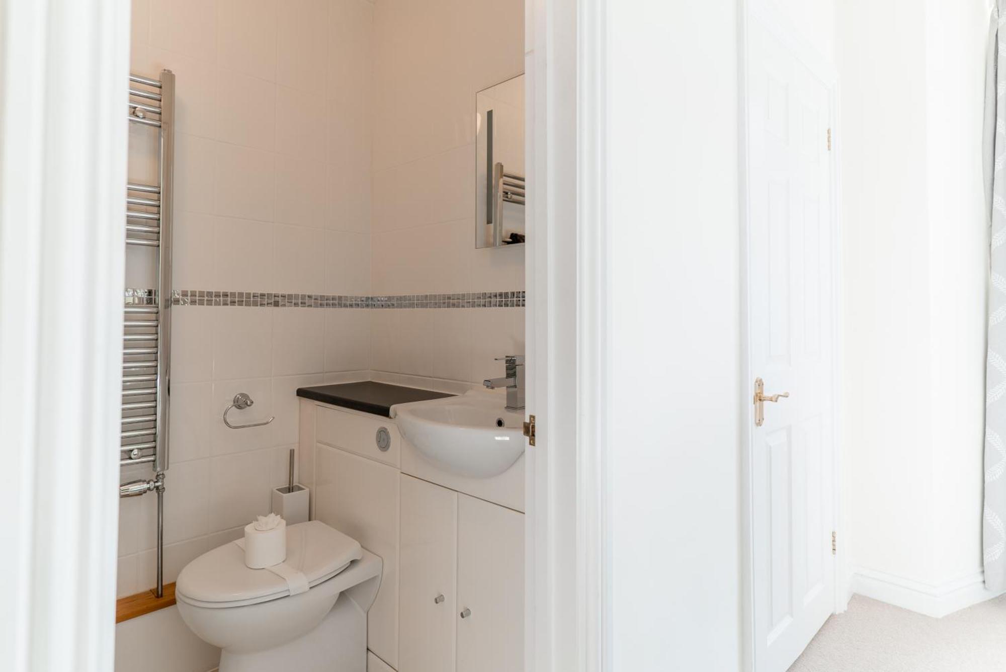 Holyland House - Greenacres Estates Апартаменты Lamphey