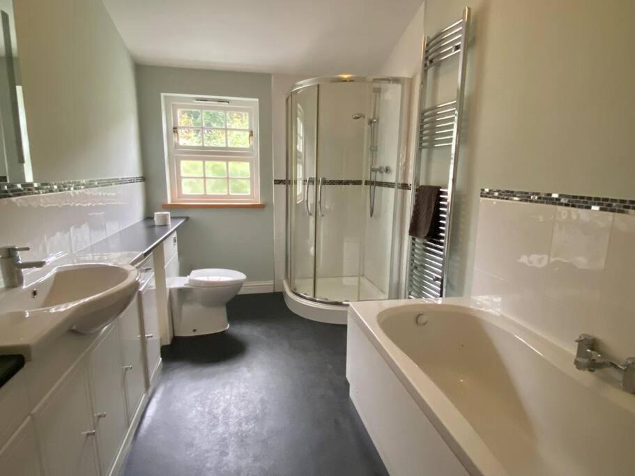 Holyland House - Greenacres Estates *